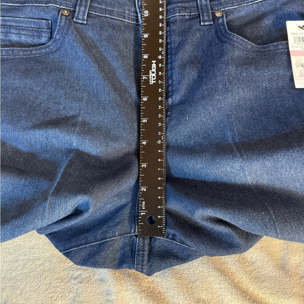 NWT Style & Co. Ladies Size 10 Rail Straight Dark Wash Mid-Rise Dress Jeans - Picture 7 of 13